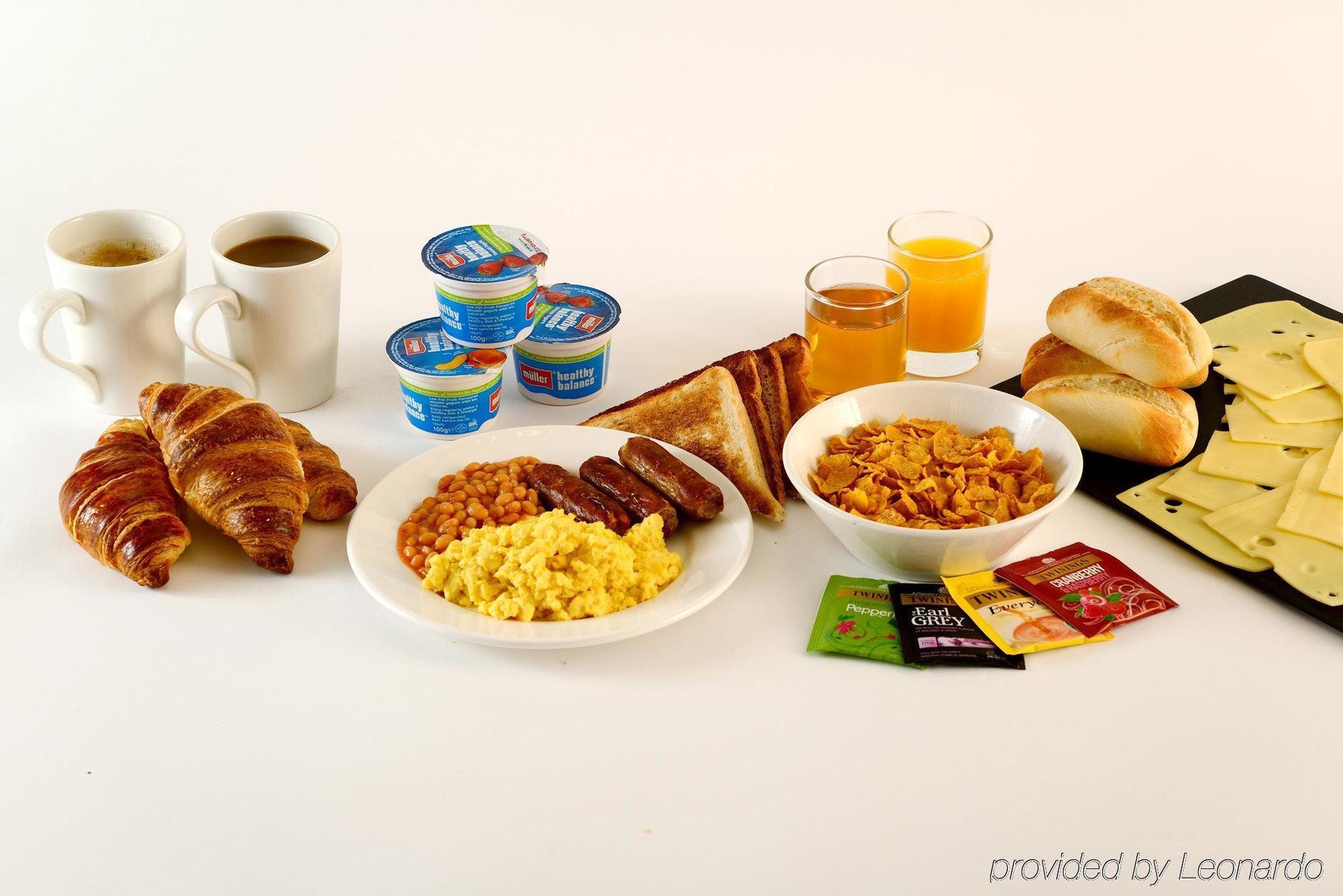 Holiday Inn Express Bedford By Ihg Esterno foto