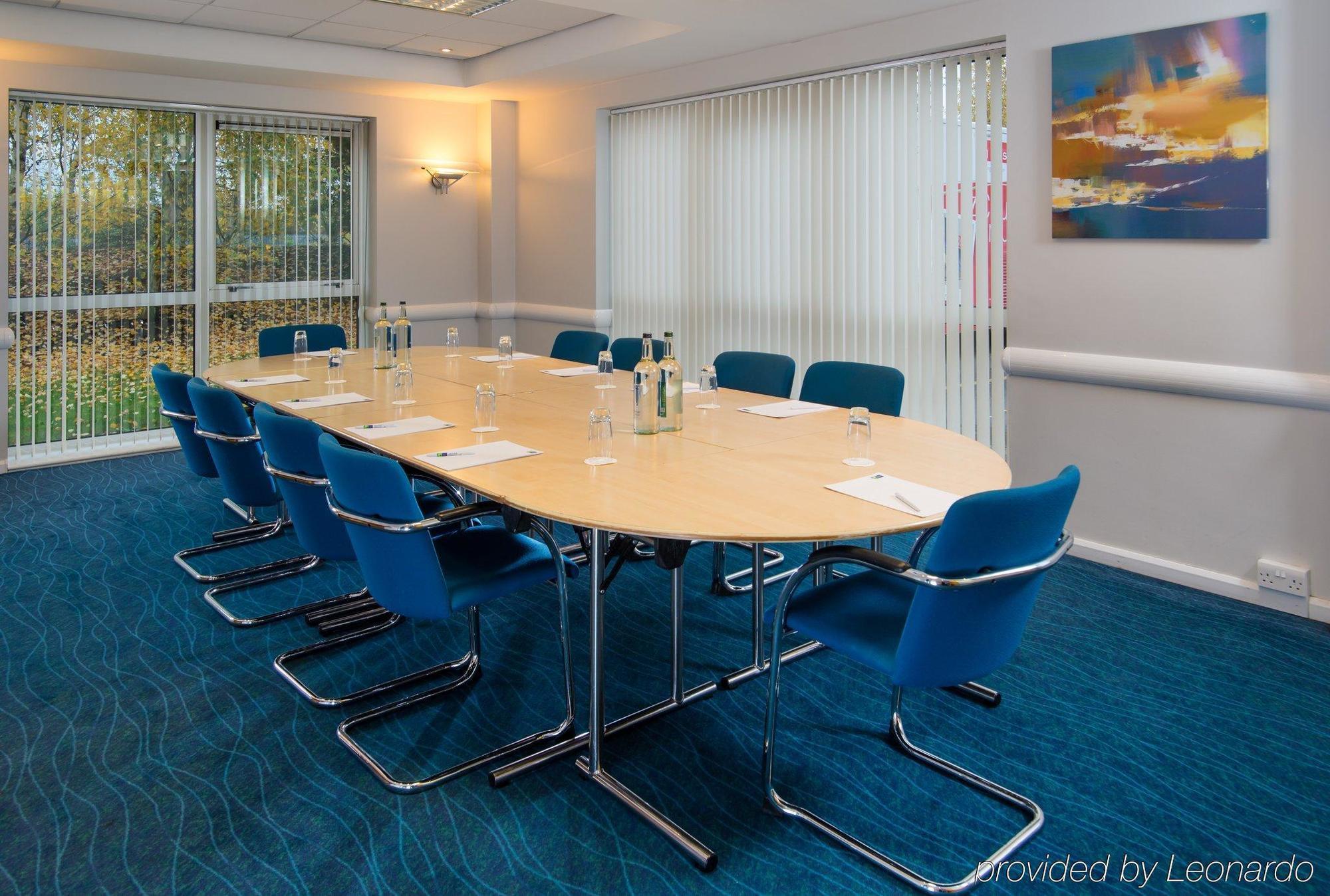 Holiday Inn Express Bedford By Ihg Esterno foto